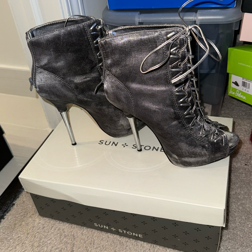 Bebe boots
